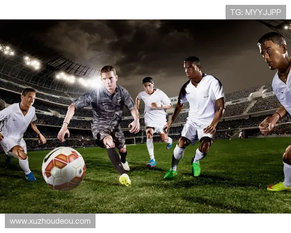 足球球星私服时尚解析 展现场外个性与潮流风采