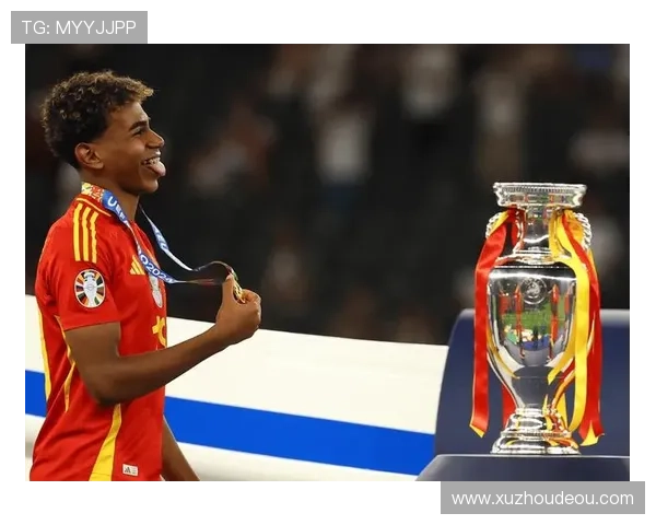 过人技巧出众颜值爆表的足球天才球星风采尽显 过人技巧出众颜值爆表的足球天才球星风采尽显