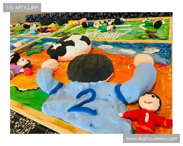 黏土塑造的足球传奇：重现球场英姿的创意艺术之旅